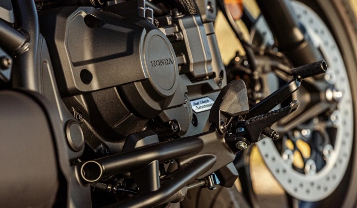 Torquey 1,084cc Parallel Twin-Cylinder Engine