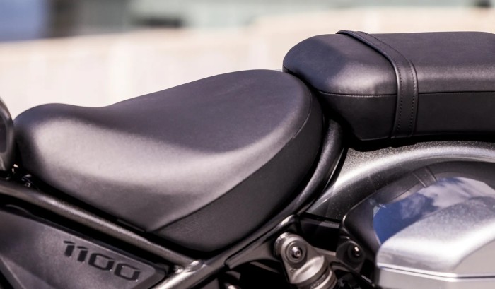 Thick Seat