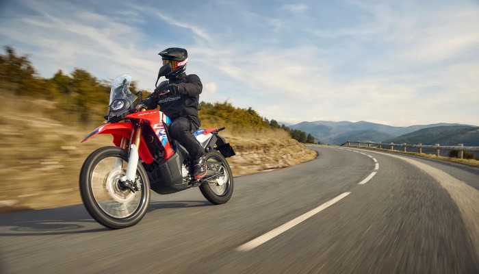 crf300-rally-2026-update-zig-zag-01-1400-x-800