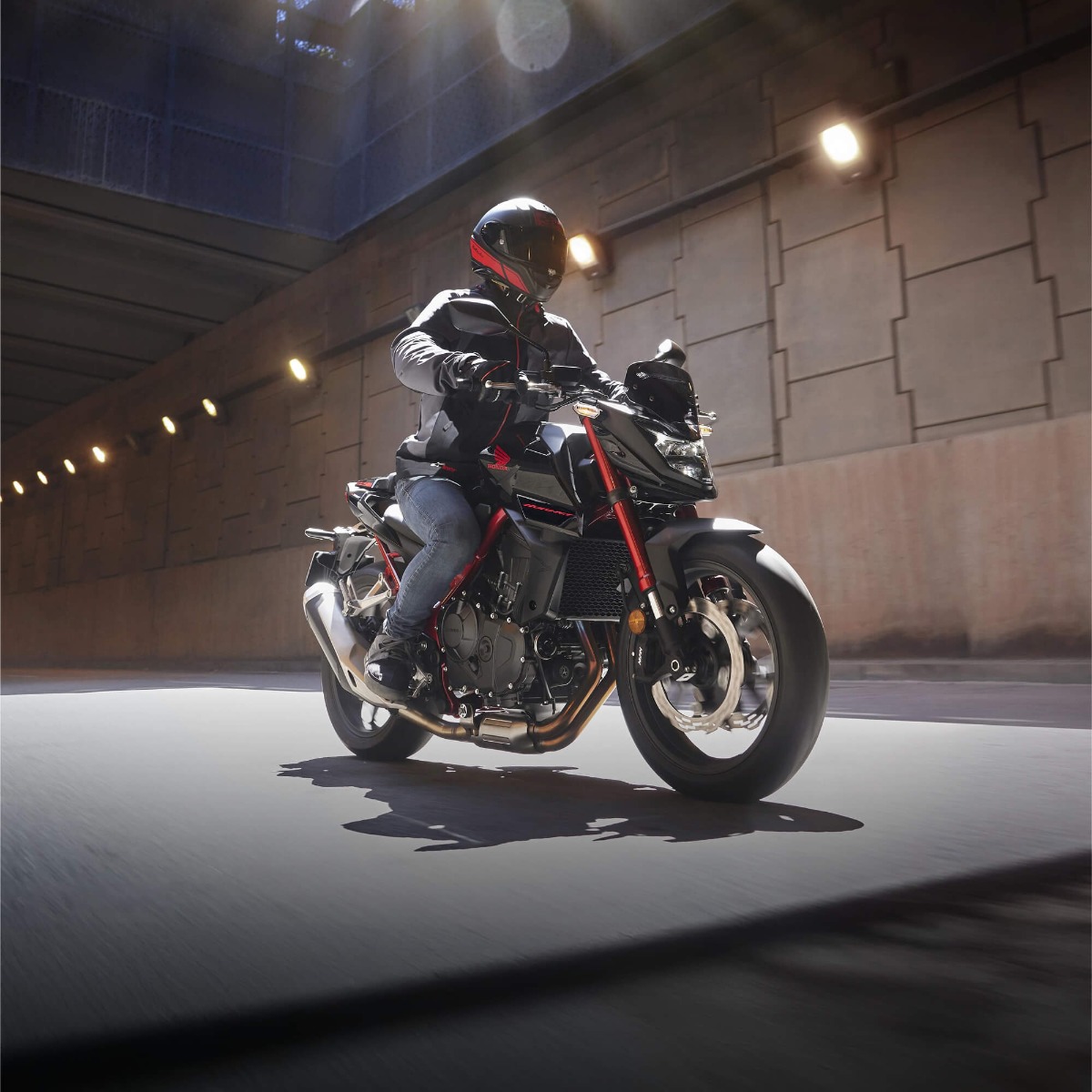 Honda_Motorcycle_Product_Category_Banners_Square_Naked_2000_x_2000