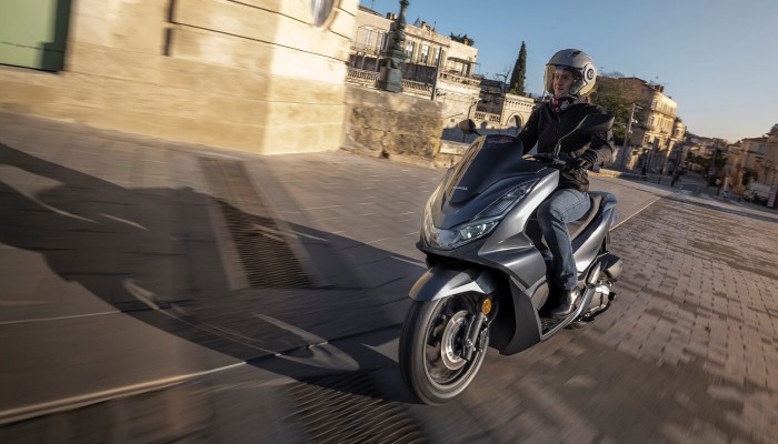 pcx160-product-page-zig-zag-img1-1400x800-01