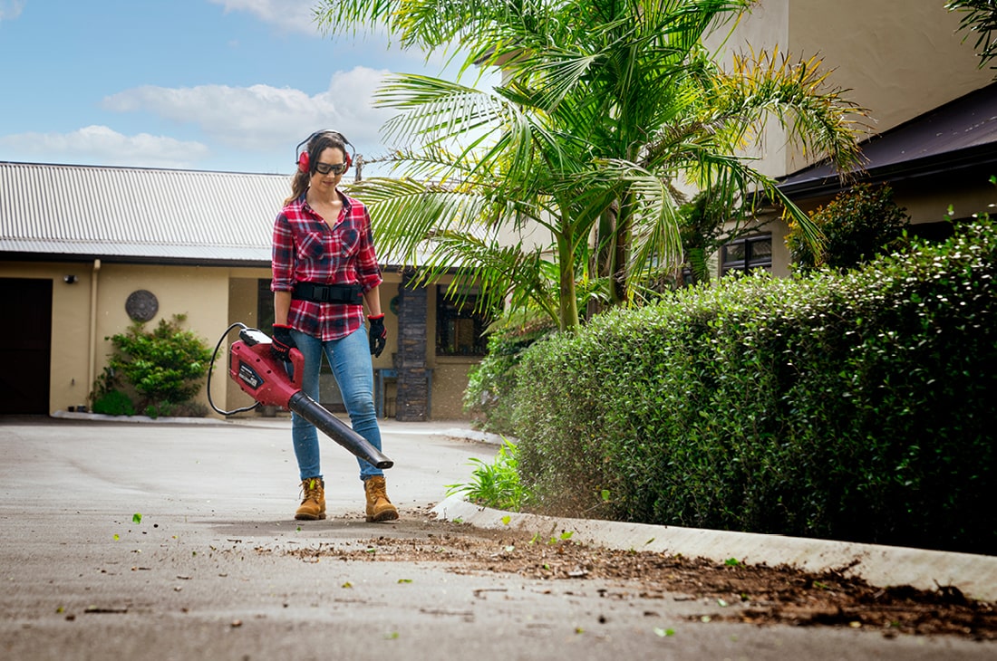 DC_Learn_More_Page_Grid_IMG3_Blower_1100_x_730