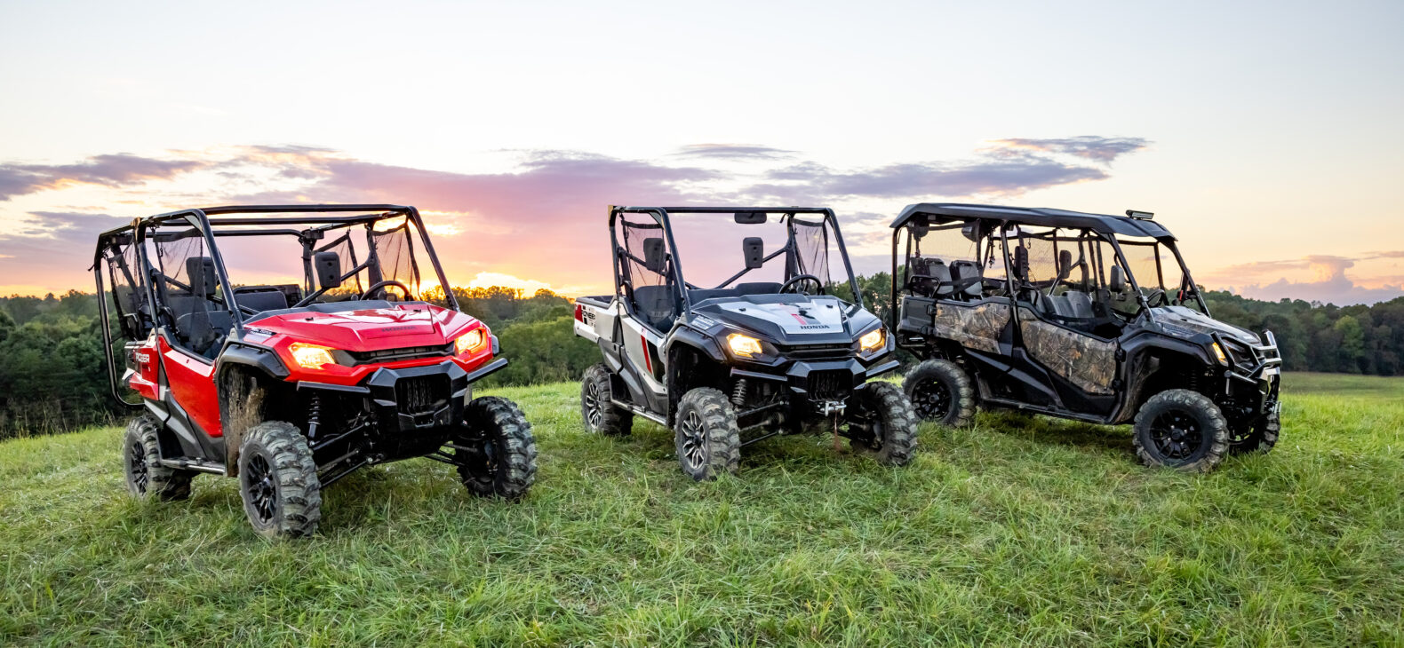 22 Honda Pioneer 1000 Family_action 6 Image