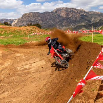 2025 CRF250R Image 8