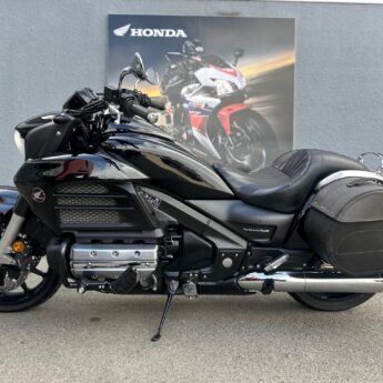 2015 HONDA GL1800C VALKYRIE Image 6