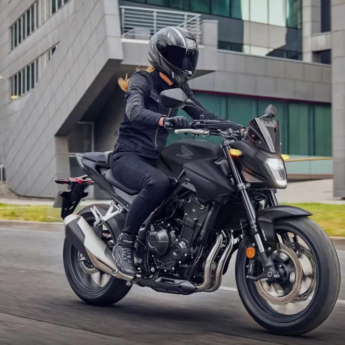 CB500F Image 5