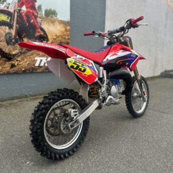 2005 HONDA CR85R Image 3