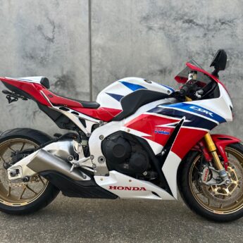 2014 HONDA CBR1000SP FIREBLADE Image 1